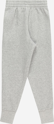 Effilé Pantalon 'CLUB FLEECE' Nike Sportswear en gris