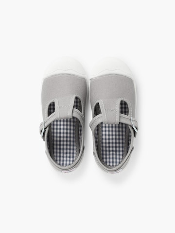 Pisamonas First-Step Shoes in Grey