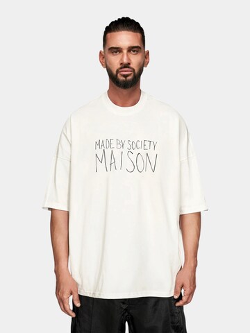 Maglietta 'Maison Blanc T-Shirt - T17985' di Made By Society in bianco