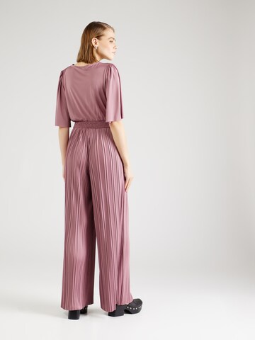 Tuta jumpsuit di ABOUT YOU in rosa