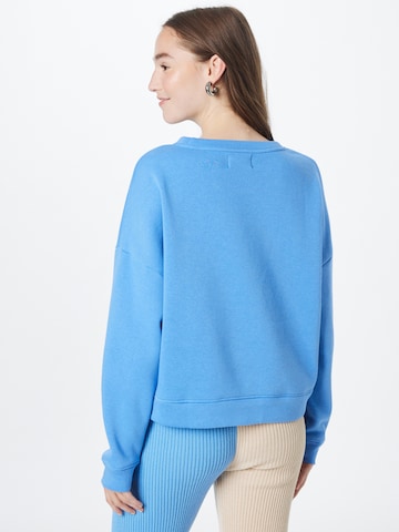 Sweat-shirt 'Chilli' PIECES en bleu