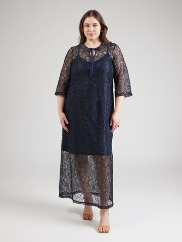 Vero Moda Curve Evening dress 'VMCSIGNA' in Blue: front