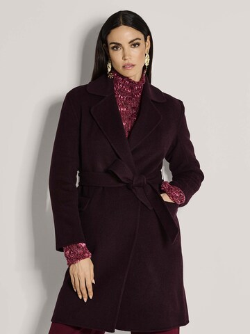 MADELEINE Tussenmantel in Rood: voorkant