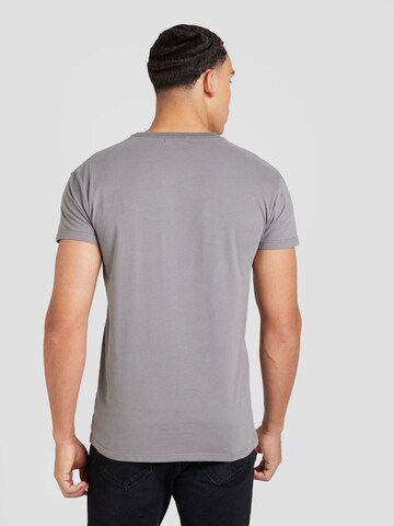 Derbe T-Shirt in Grau