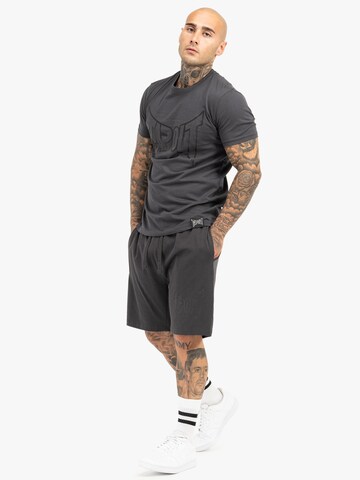 Tapout Regular Trousers in Grey
