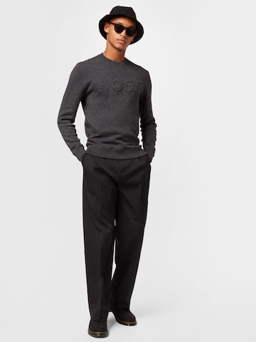 Calvin Klein Pleat-Front Pants in Black