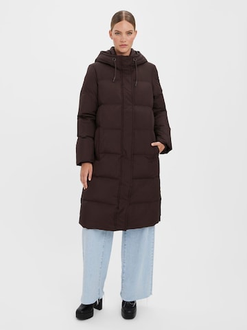 VERO MODA Winter Coat in Brown: front