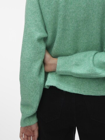 VERO MODA Sweater in Green