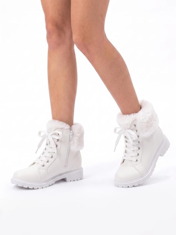 TorWeit Booties 'Fluffy Lace Up Winter Boots' in White