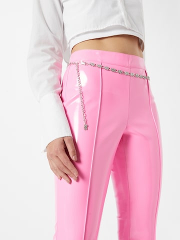 SOMETHINGNEW Boot cut Pleated Pants 'Cleo' in Pink