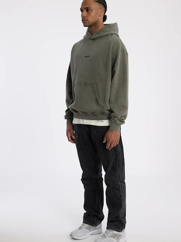 YSPT Studio Sweatshirt 'WILDWOOD' in Green