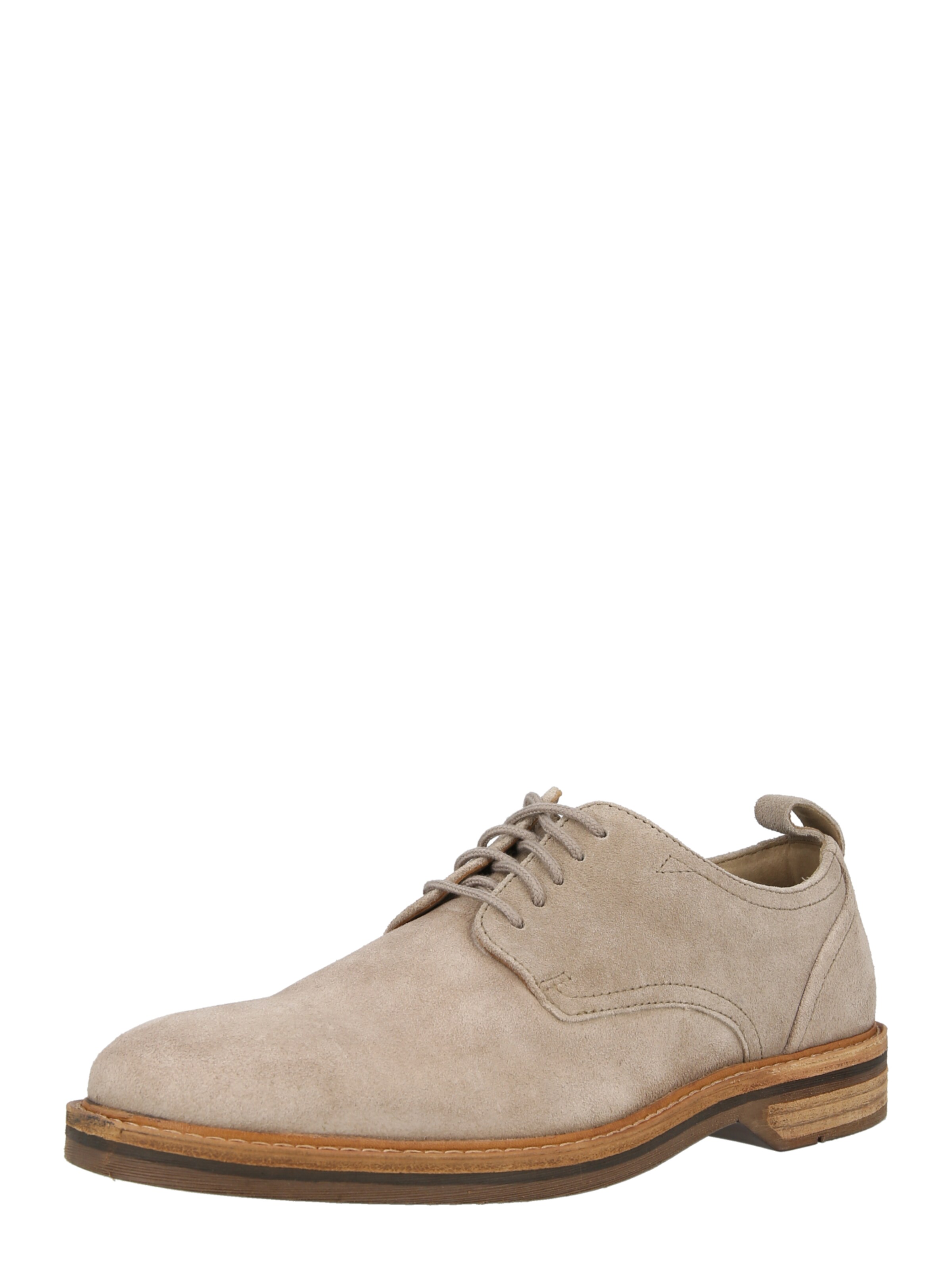 CLARKS Buty sznurowane 'Aldwin' w kolorze szary: przód