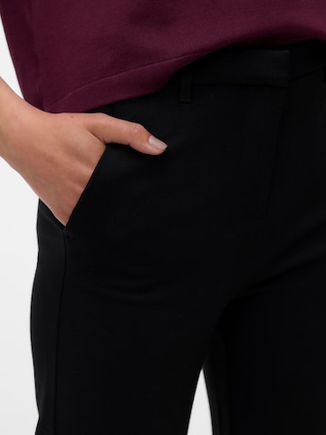 Coupe slim Pantalon VERO MODA en noir