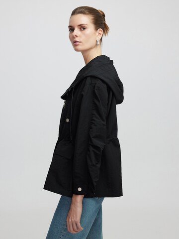 Ipekyol Between-seasons coat in Black