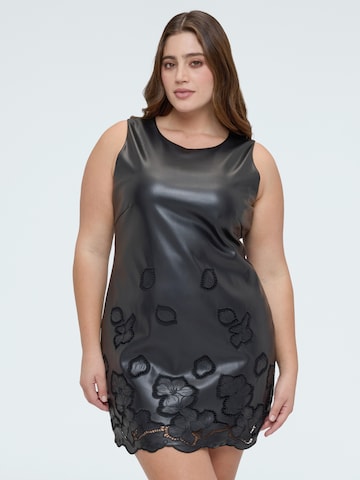 Fiorella Rubino Kleid in Schwarz: Vorderseite