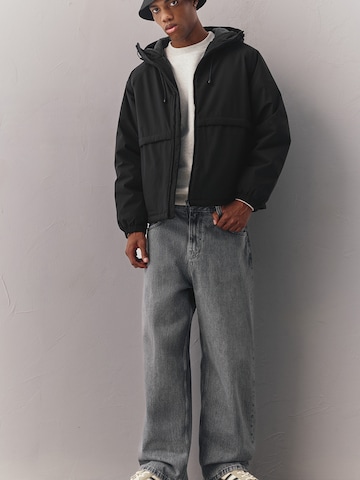 Pull&Bear Zimska jakna | črna barva