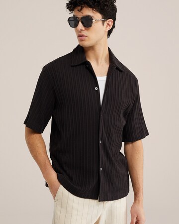 WE Fashion Классический крой Рубашка в Черный: спереди