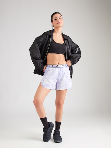 EA7 Emporio Armani Regularen Športne hlače | vijolična barva