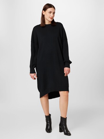 Esprit Curves Knitted dress in Black: front