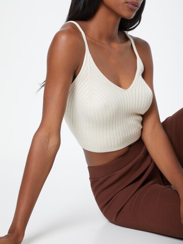 ABOUT YOU Knitted Top 'Ruby' in Beige