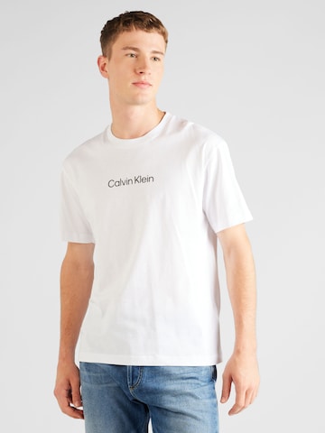 Calvin Klein Majica 'Hero' | bela barva: sprednja stran