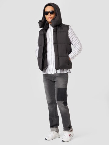 Superdry Bodywarmer in Zwart