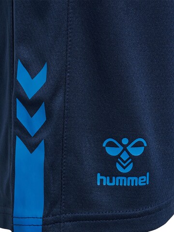 Hummel Regular Sportshorts in Blau