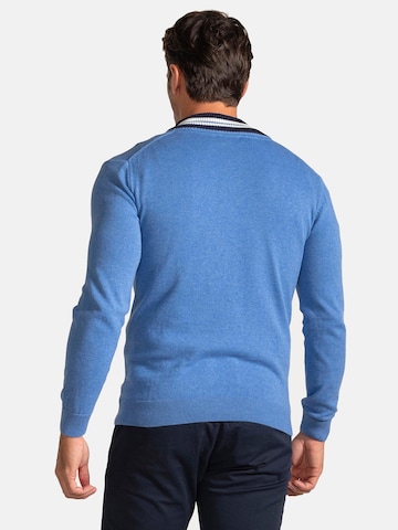 Jacey Quinn Pullover in Blau