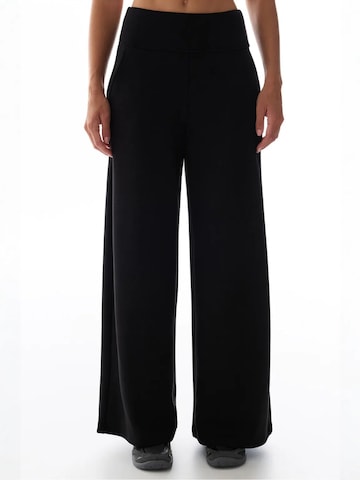 Wide Leg Pantalon 'Hose' Penti en noir
