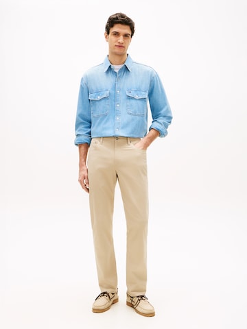 TOMMY HILFIGER Szabványos Nadrág 'DENTON ESSENTIAL' - zöld