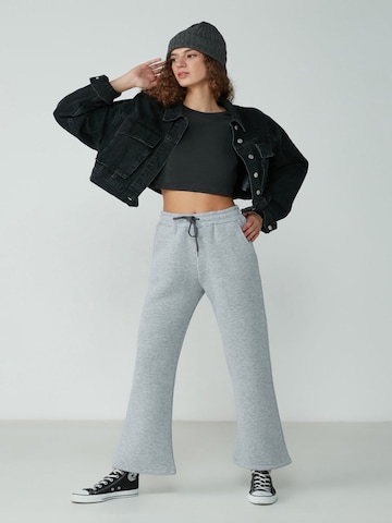 C&City Hose in Grau: Vorderseite