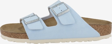 BIRKENSTOCK - Sapato aberto 'Arizona' em azul: frente