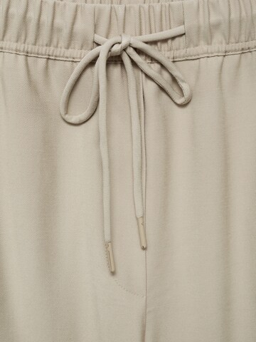 Largi Pantaloni 'FLUIDO' de la MANGO pe bej