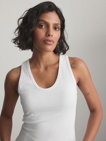 Next - Top en blanco