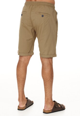 Cruz Regular Shorts 'Gilchrest' in Grün