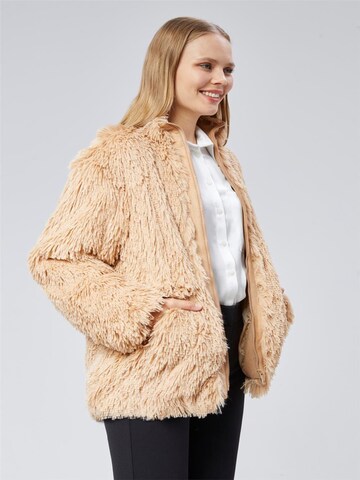 Veste d’hiver HOME STORE en beige