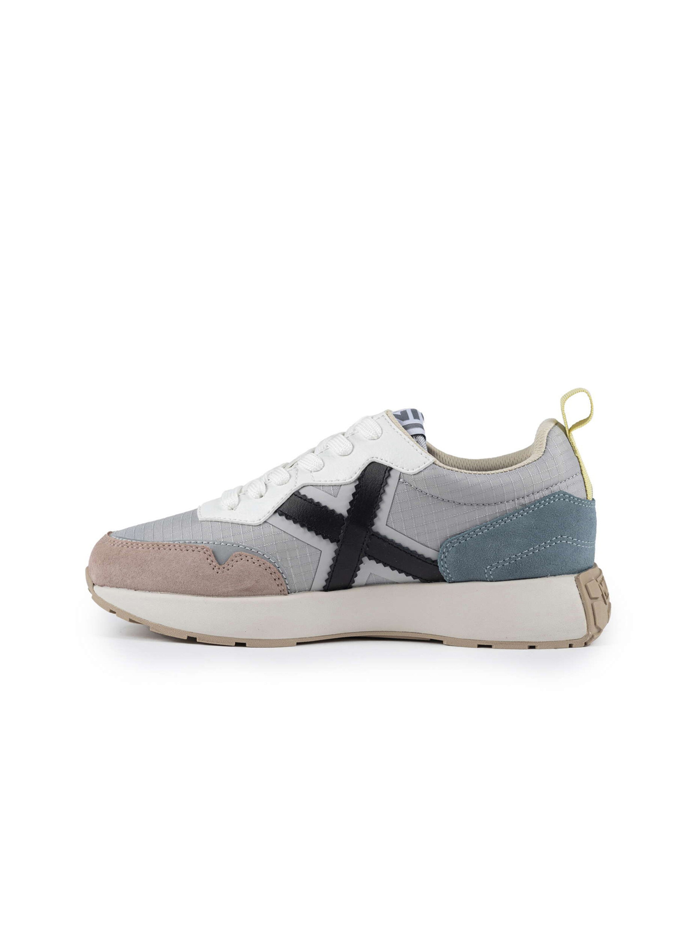 MUNICH Trainers ' XEMINE ' in Grau
