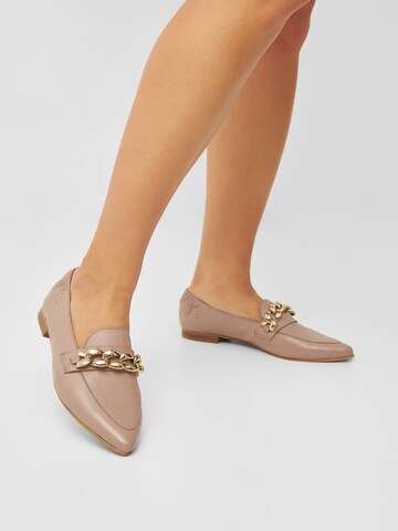 Bianco Classic Flats 'TRACEY' in Brown: front