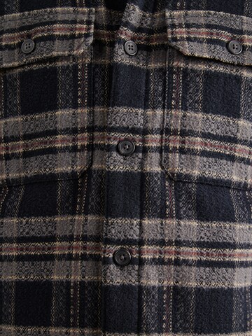 Abercrombie & Fitch Regular Fit Flannelhemd in Schwarz