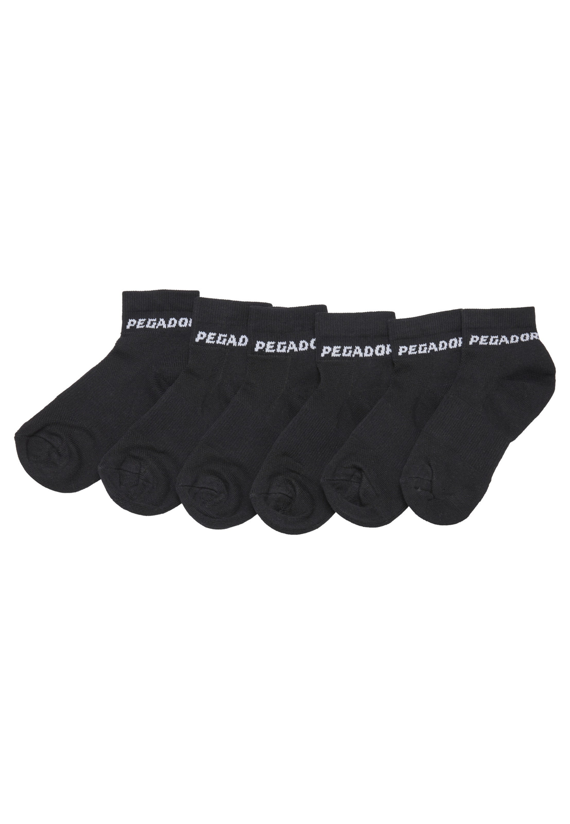 Pegador Socks in Black: front