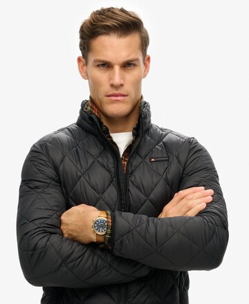 Veste mi-saison 'Fuji Lite' Superdry en noir