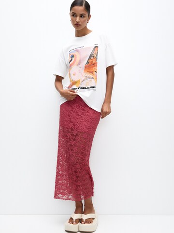Tricou de la Pull&Bear pe alb