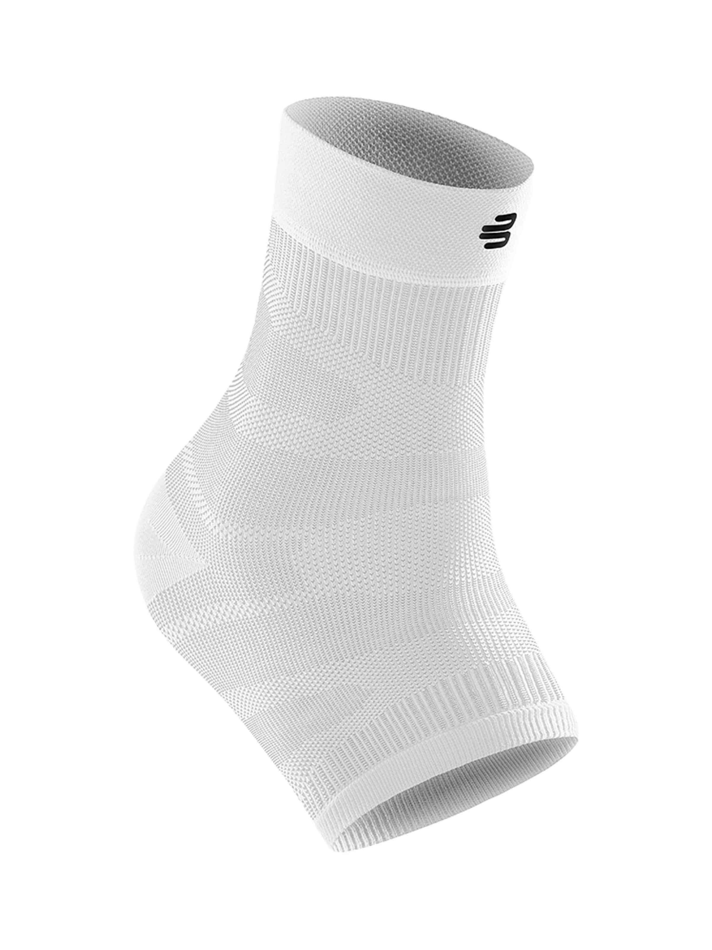 Accesorii de la Bauerfeind pe alb: față