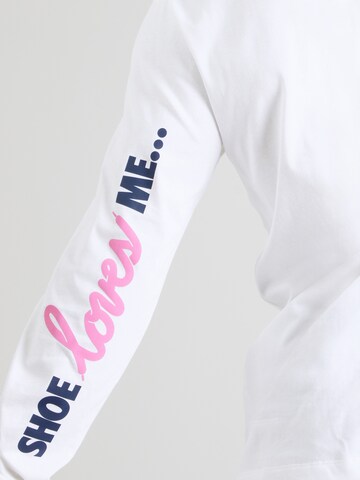 Nike Sportswear Majica 'OC VDAY' | bela barva