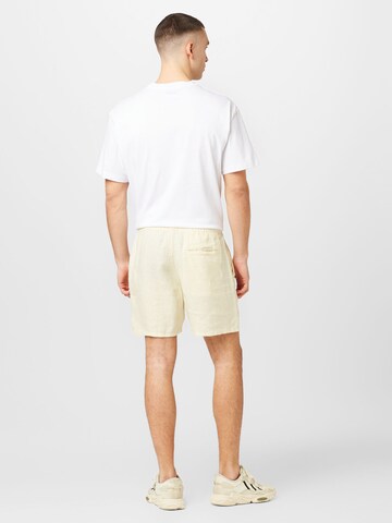 Regular Pantaloni 'Olsen' de la WEEKDAY pe galben