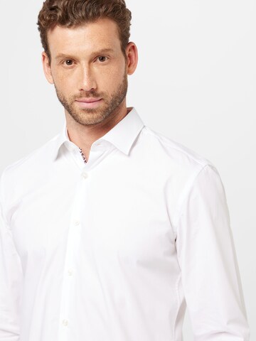 HUGORegular Fit Poslovna košulja 'Koey' - bijela boja