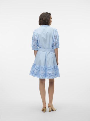 Robe-chemise 'NYNNE' VERO MODA en bleu