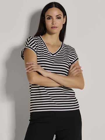 MADELEINE Shirt in Zwart: voorkant