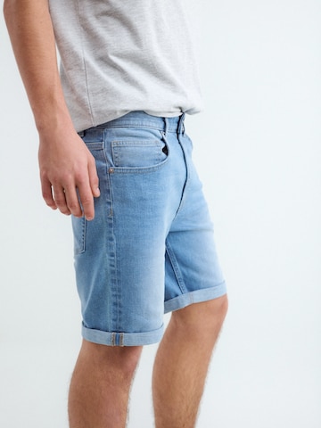 BALMOHK Slimfit Farkut 'JUAN' värissä sininen