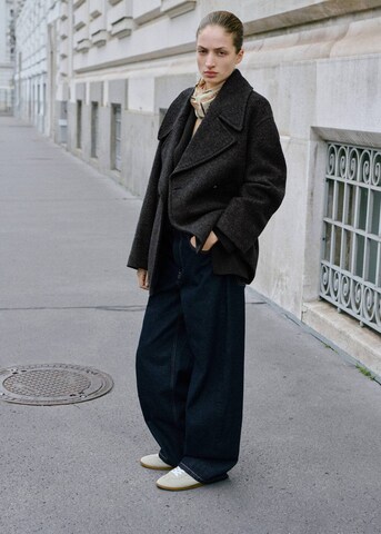 MANGO Tapered Jeans 'Charlot' in Blau